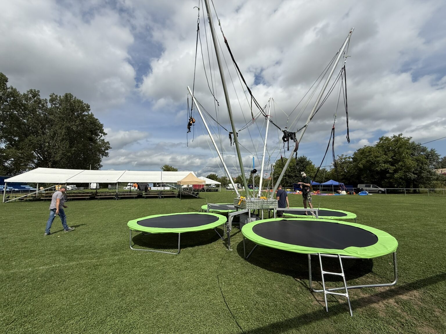 bungee trampolina